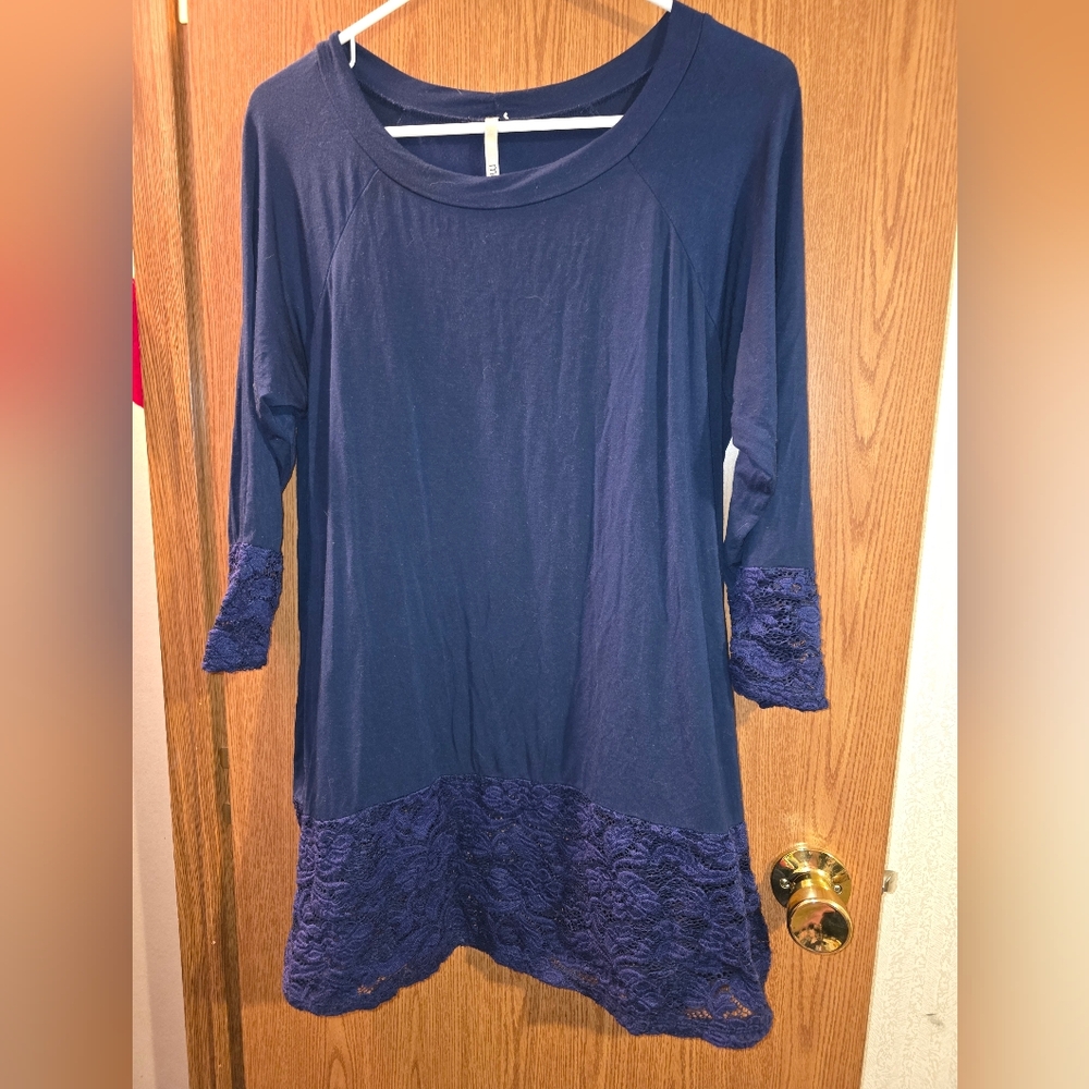 💓 3/$15 Navy Blue 1X Tunic Top